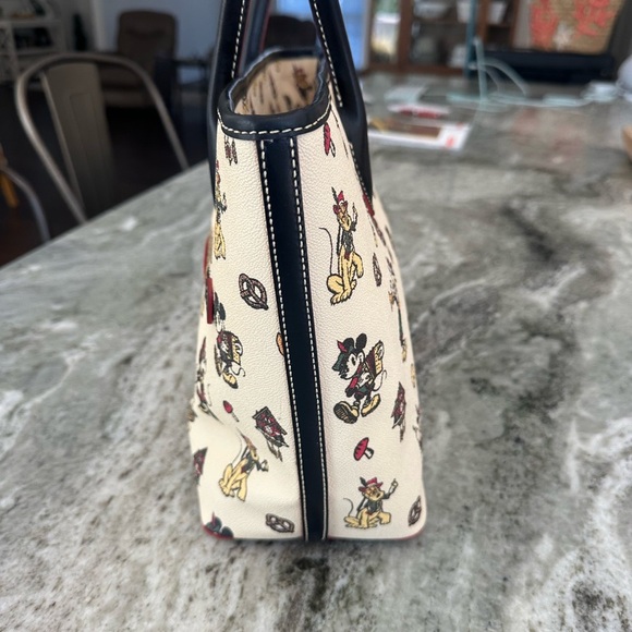 Dooney & Bourke x Disney Epcot World Showcase Germany Tote Bag NWT - Picture 8 of 10